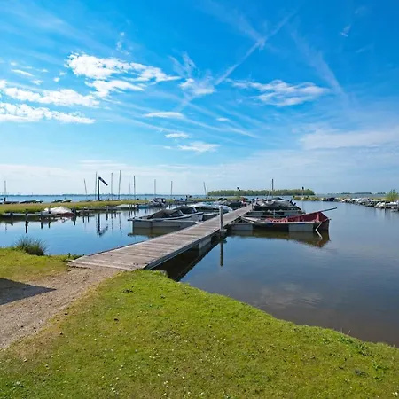 Cube Exclusiv - Lakehouse With Lakeview Holiday home Hulshorst