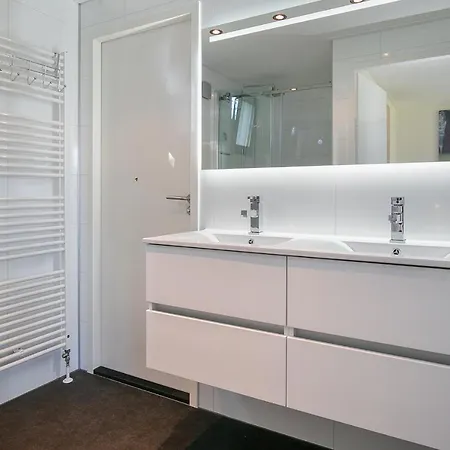 Holiday home Cube Exclusiv - Lakehouse With Lakeview