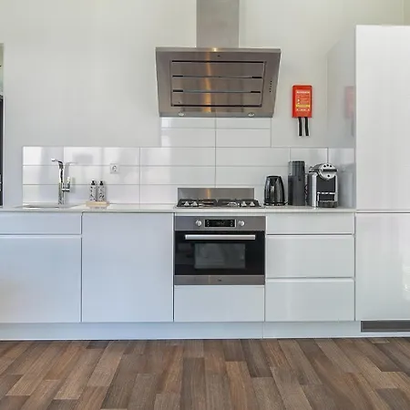 Cube Exclusiv - Lakehouse With Lakeview Holiday home *